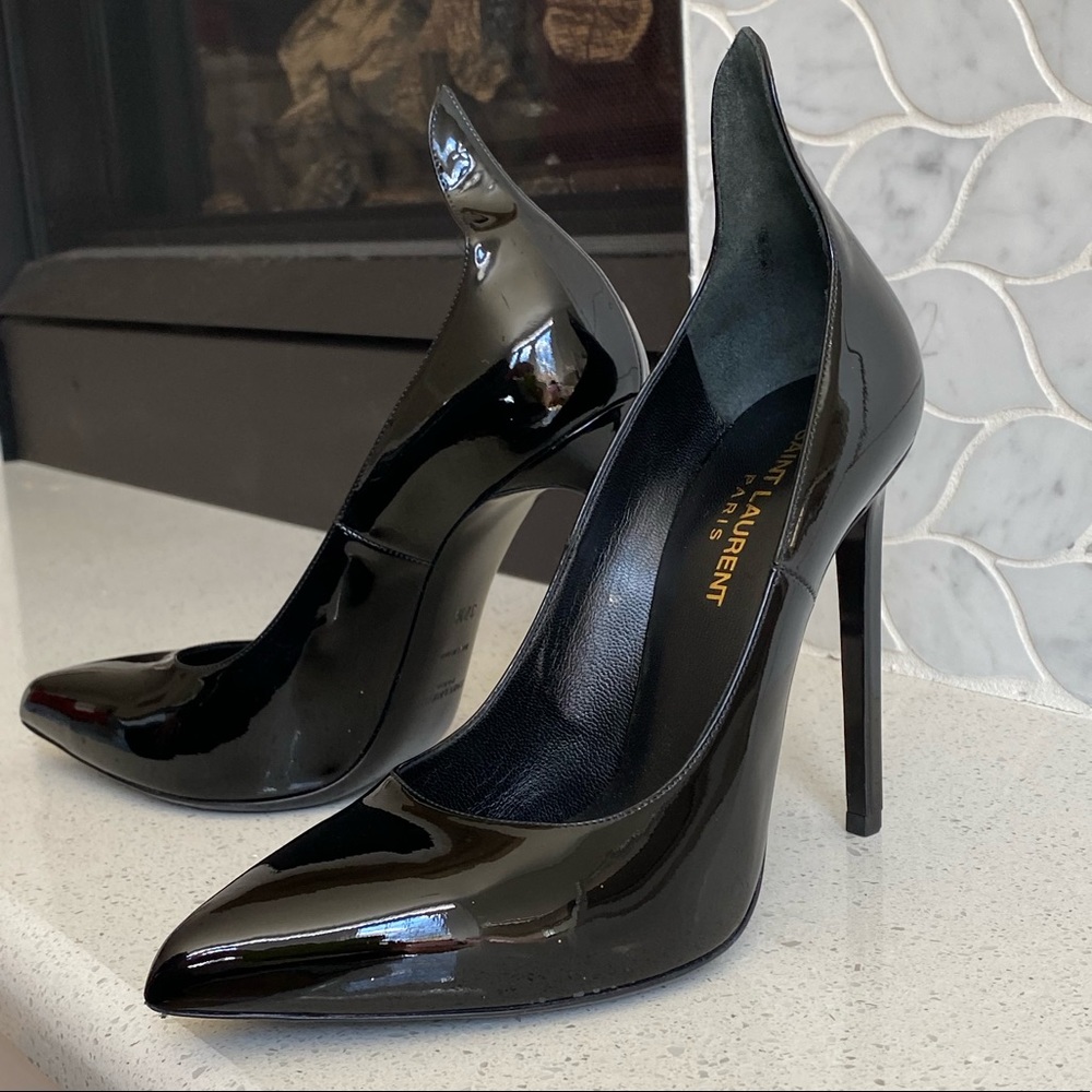 YSL “thorn” pumps